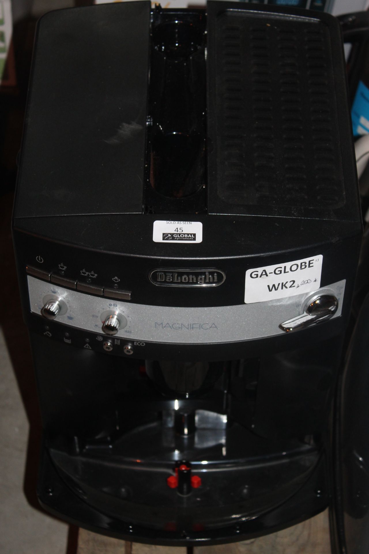 Unboxed Delognhi Magnifica Coffee Machine RRP £200 (Untested/Customer Returns)