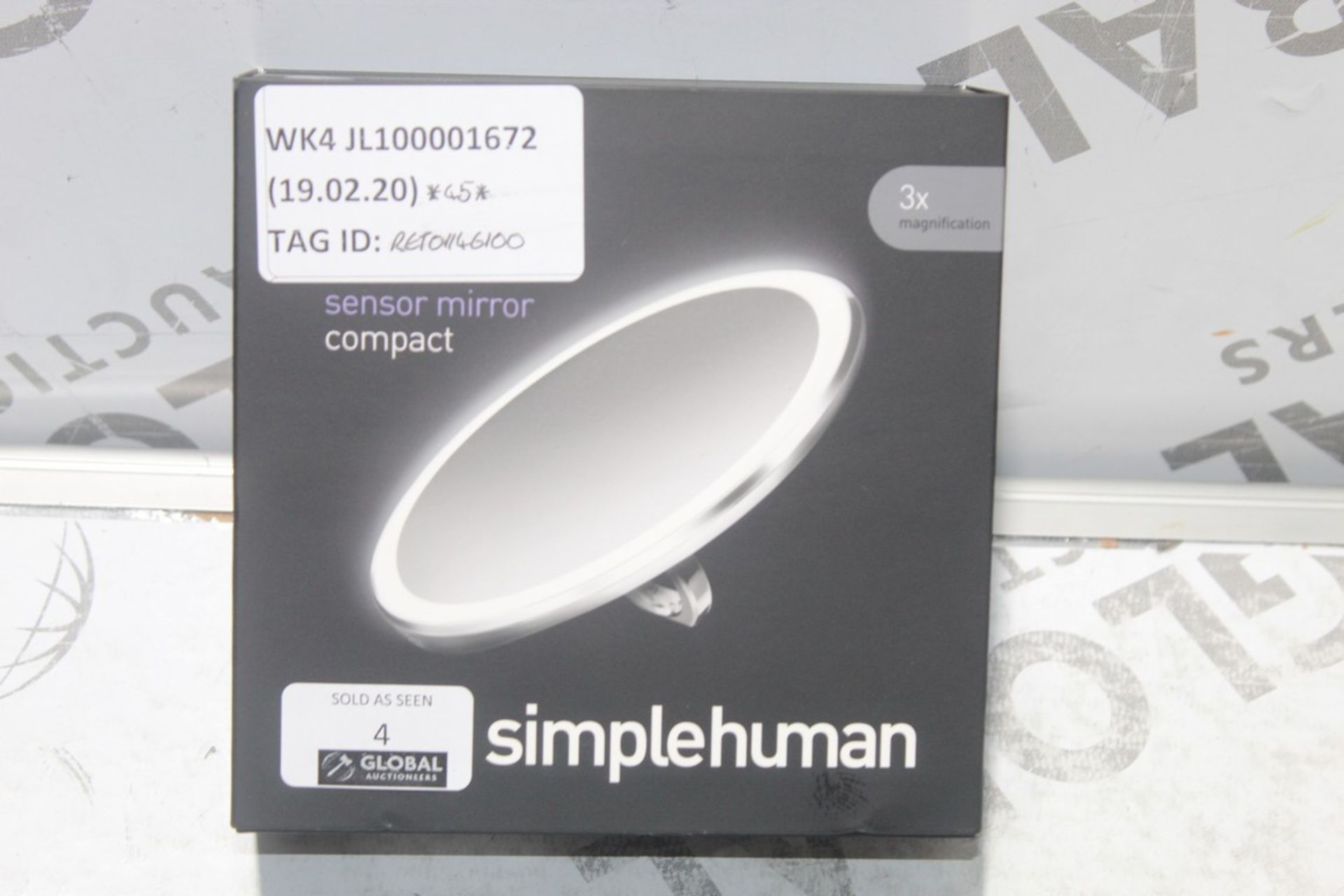 Boxed Simple human Sensor Compact Travel mirror, R