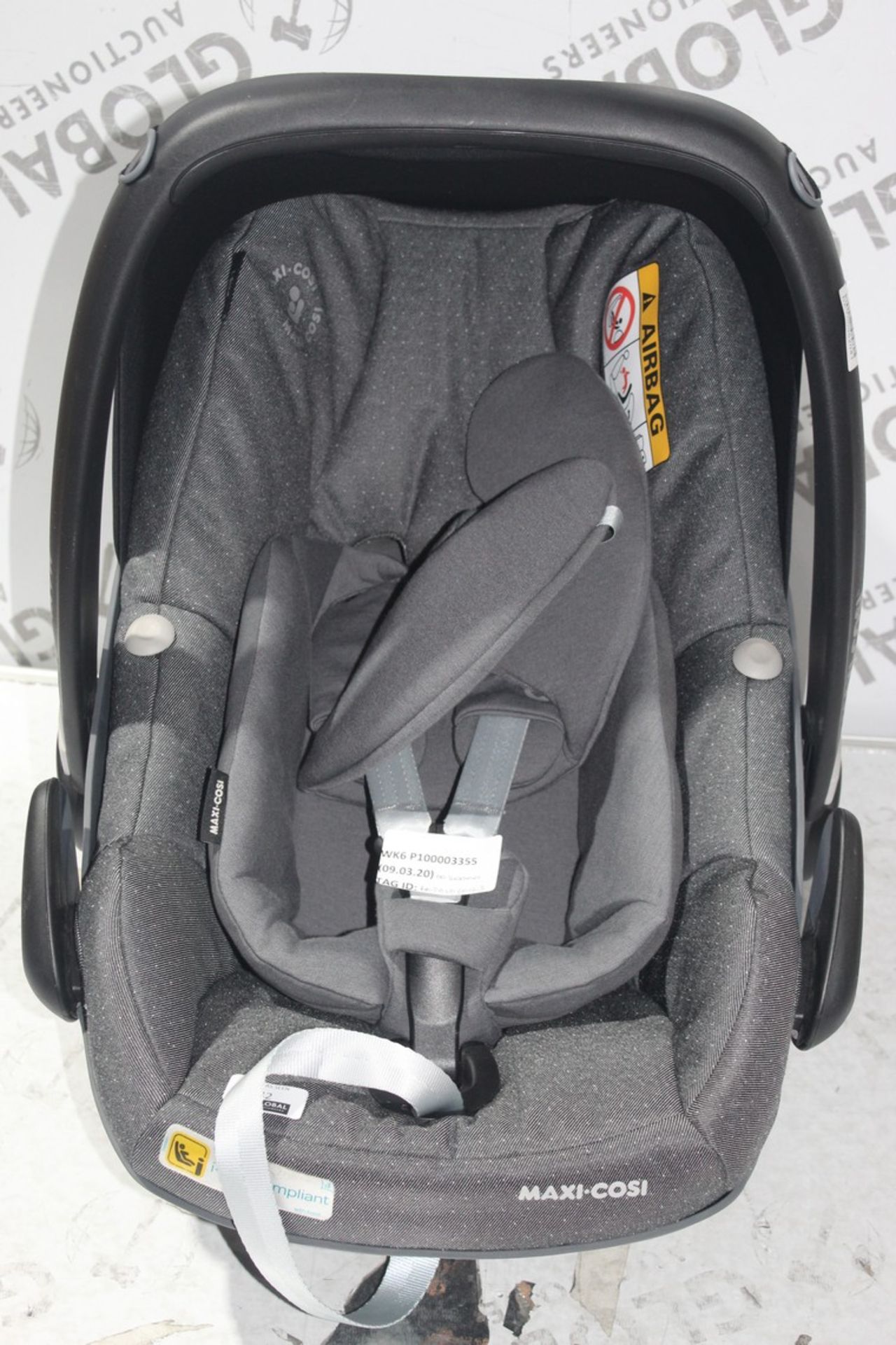 Maxi Cosi ISO Childrens Safety Seat RRP £200 RET01020123