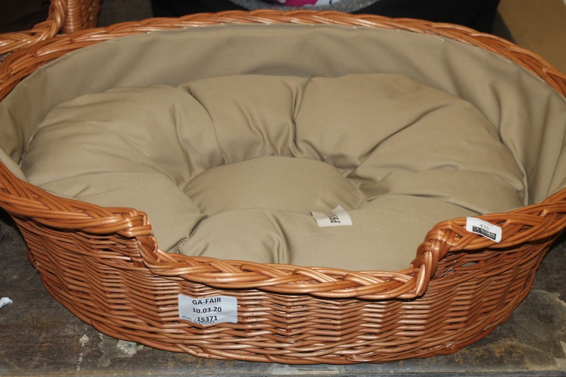 Wicker Pet Bed RRP £40 (15371)