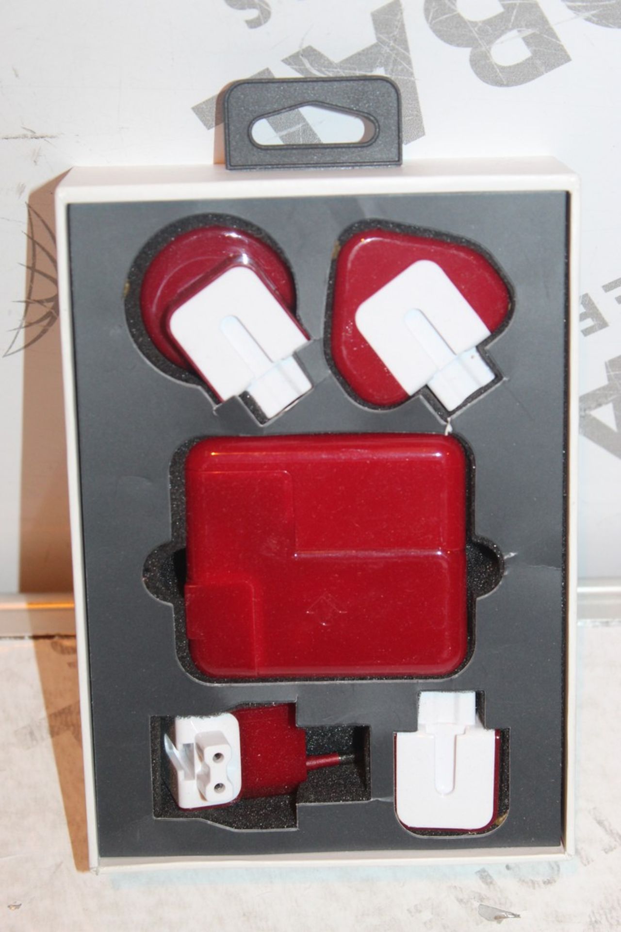 Boxed Twelve South PlugBug Duo Multi Head Adaptor RRP £75