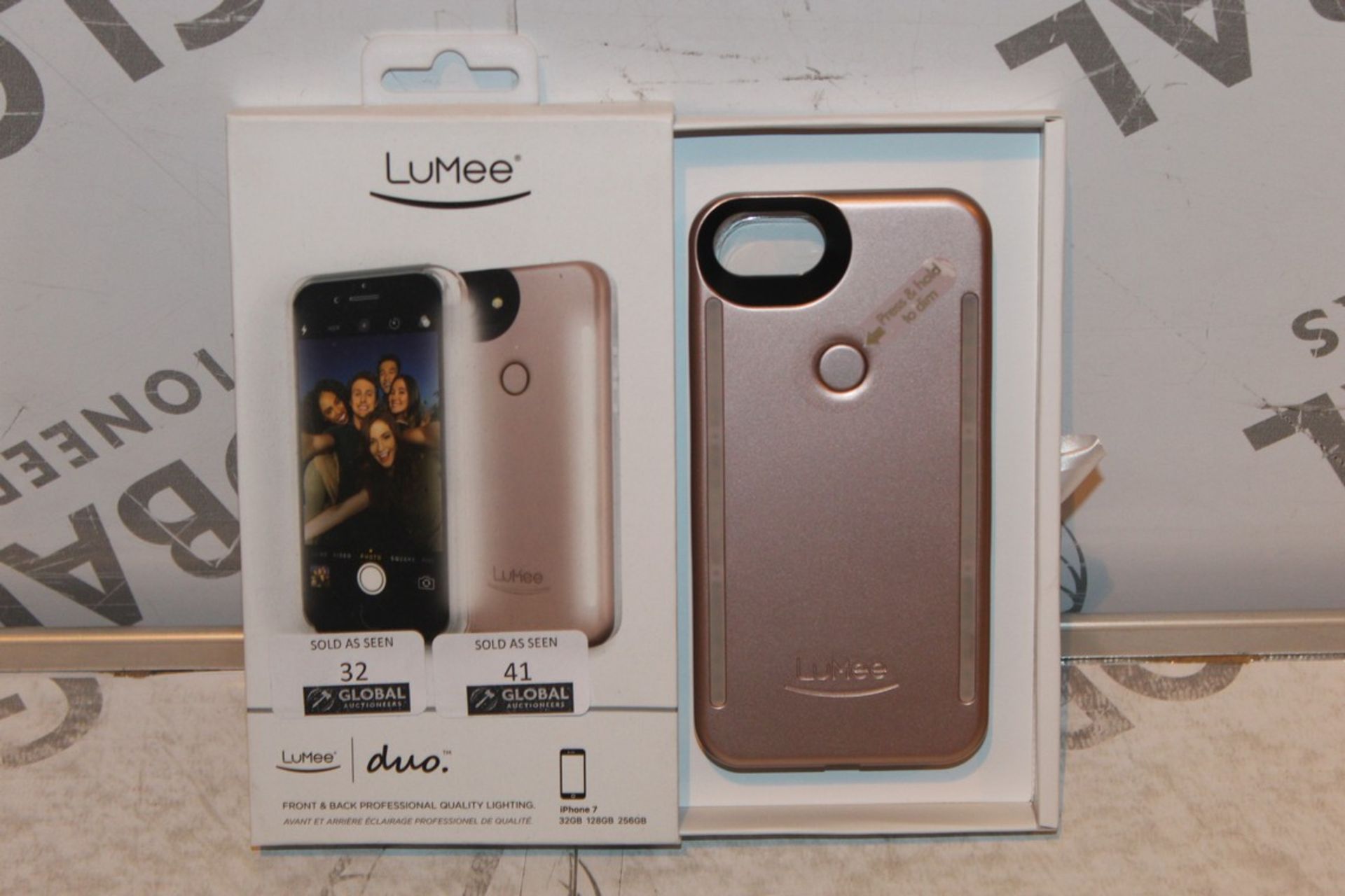 Lot to Contain 5 Lumee Duo Iphone 7 Illuminating Phone Cases RRP Combined £205