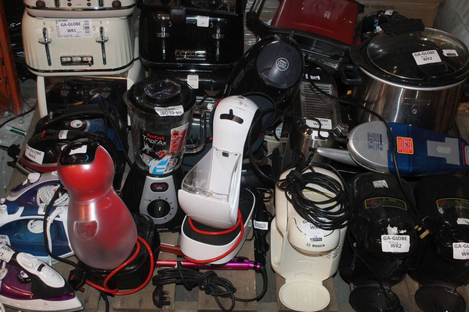 Lot to Contain 30 Kitchen Items to Included Delonghi Colours Range Cappuccino Coffee Makers