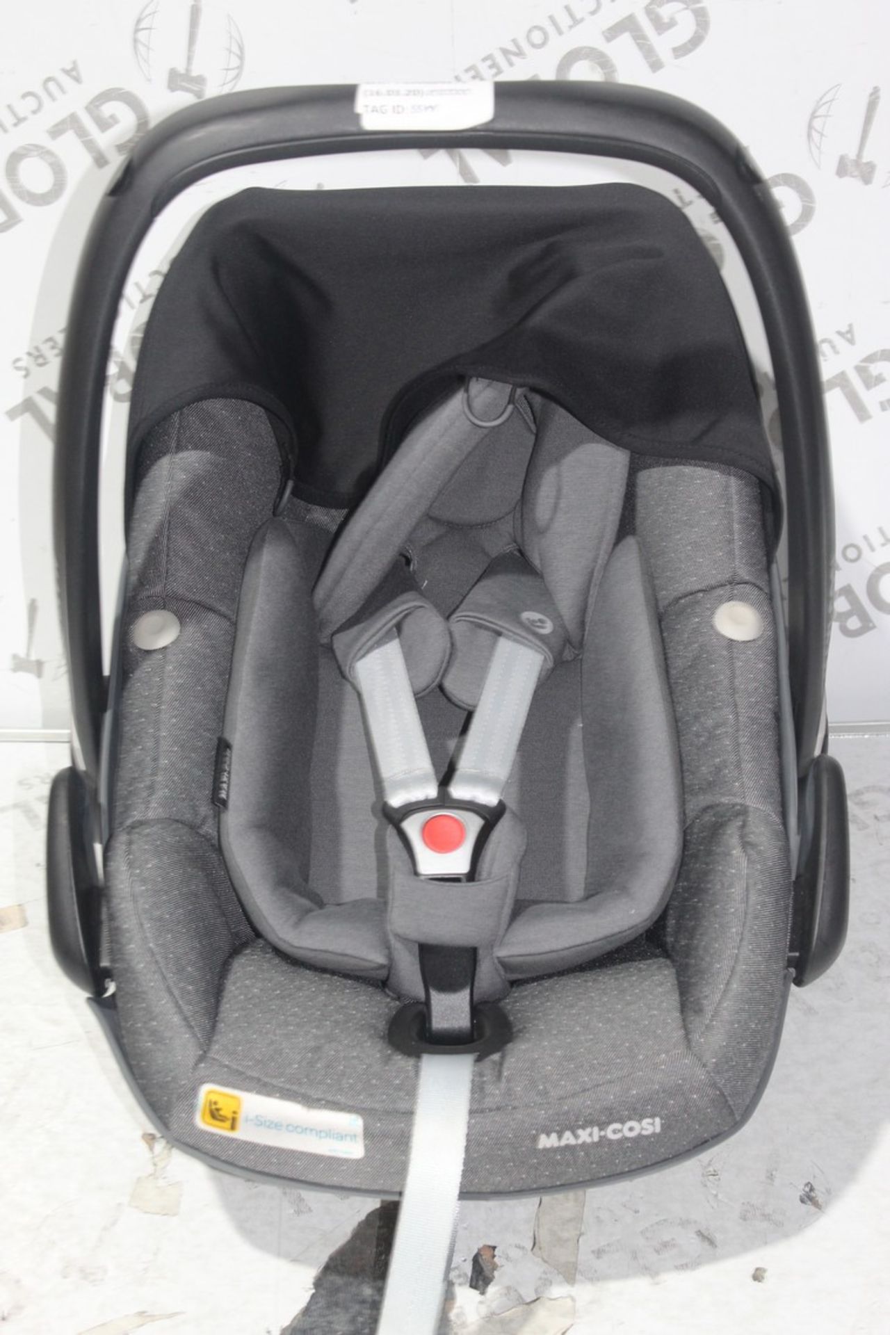 Maxi Cosy Newborn In Car Kids Safety Seat Suitable from Birth RRP £200 (55771) (Public Viewings &