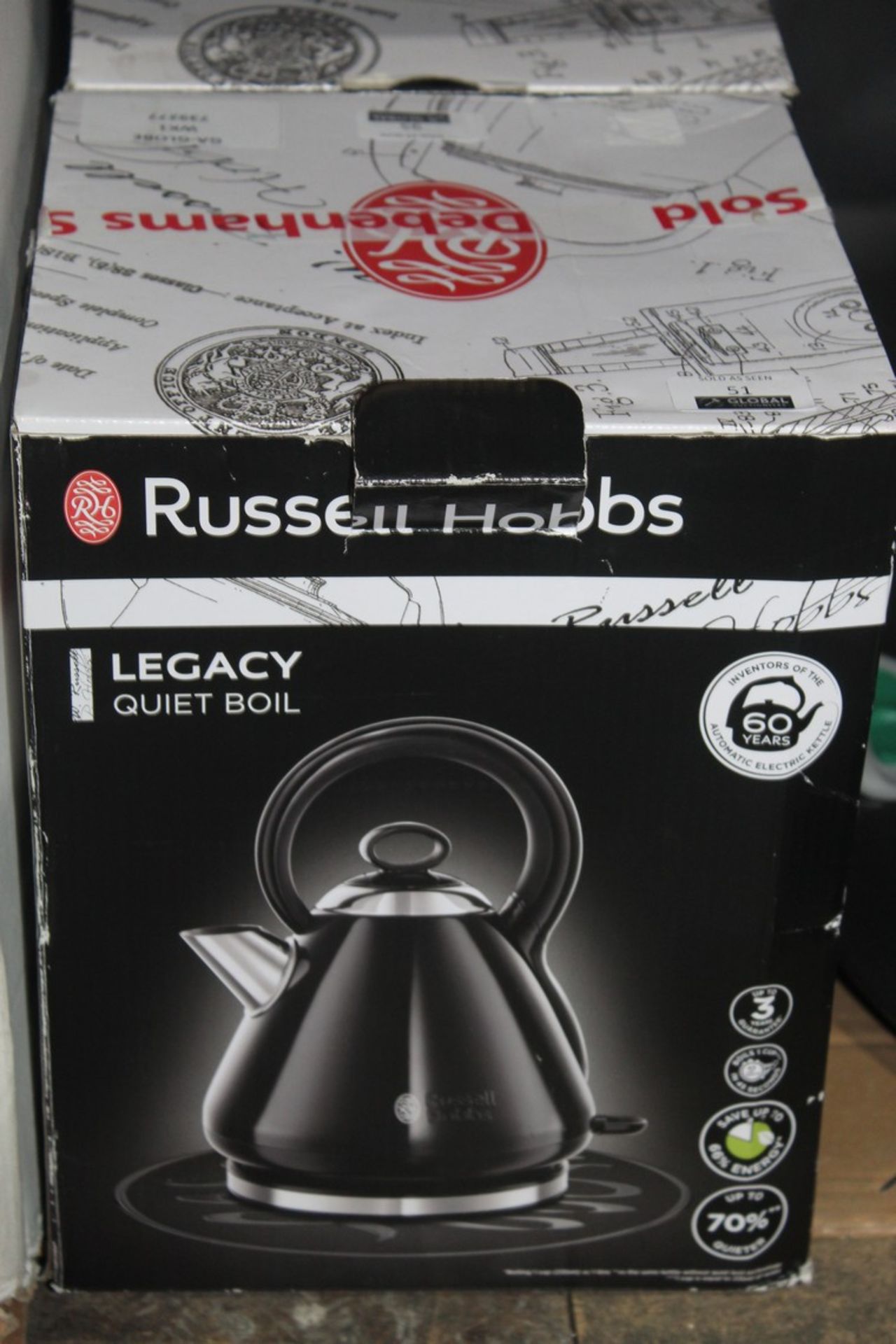 Boxed Russell Hobbs Legacy Quiet Boil 1.5 Litre Cordless Jug Kettles in Black & Cream RRP £50