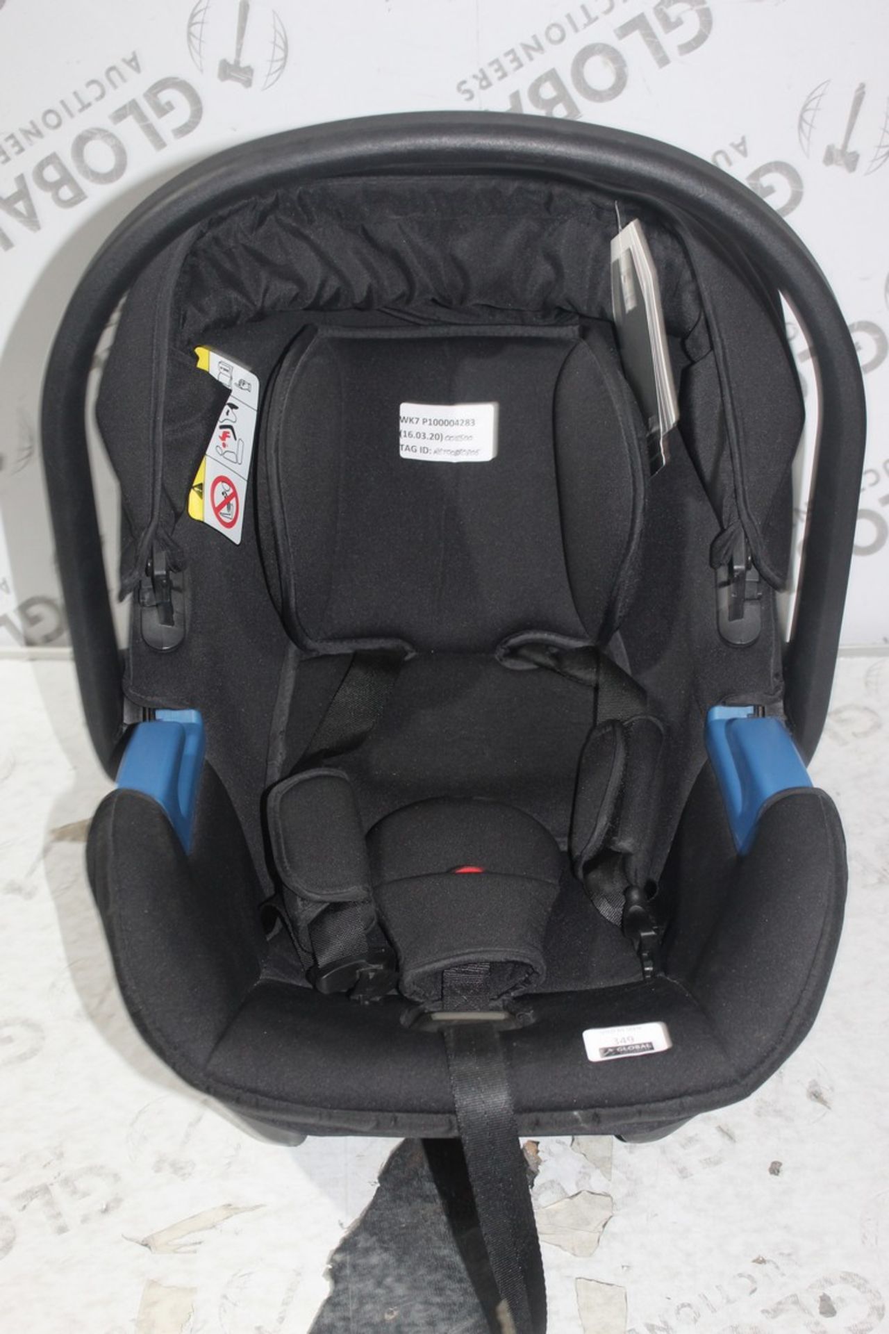 Silver Cross New Born In Car Safety Seat RRP £125 (RET00880805) (Public Viewings & Appraisals
