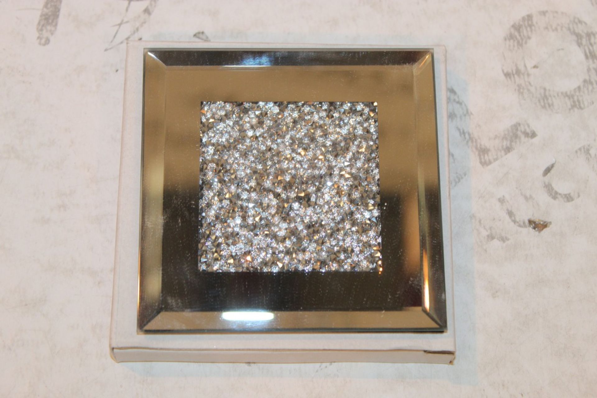 Lot To Contain 30 Rhinestone Mirrored Coasters Combined RRP £140 (Public Viewings And Appraisals