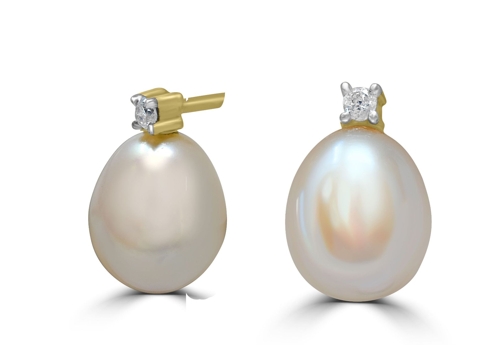 Pearl and Diamond Earrings in Yellow Gold