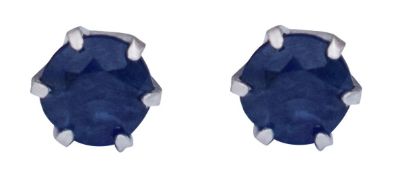 Sapphire earrings in platinum