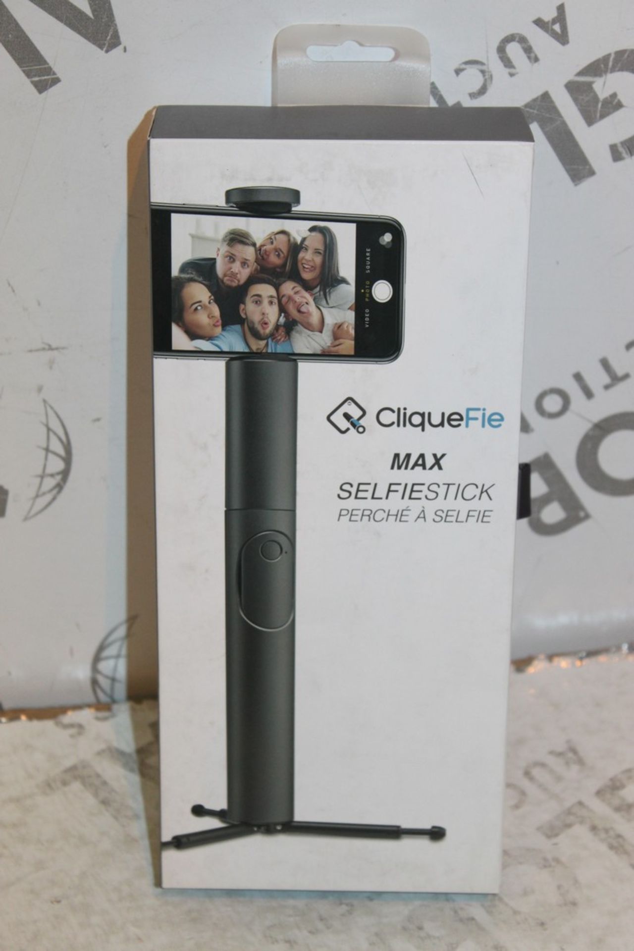 Lot to Contain 2 Boxed Brand New Cliquefie Max Selfie Sticks Combined RRP £100