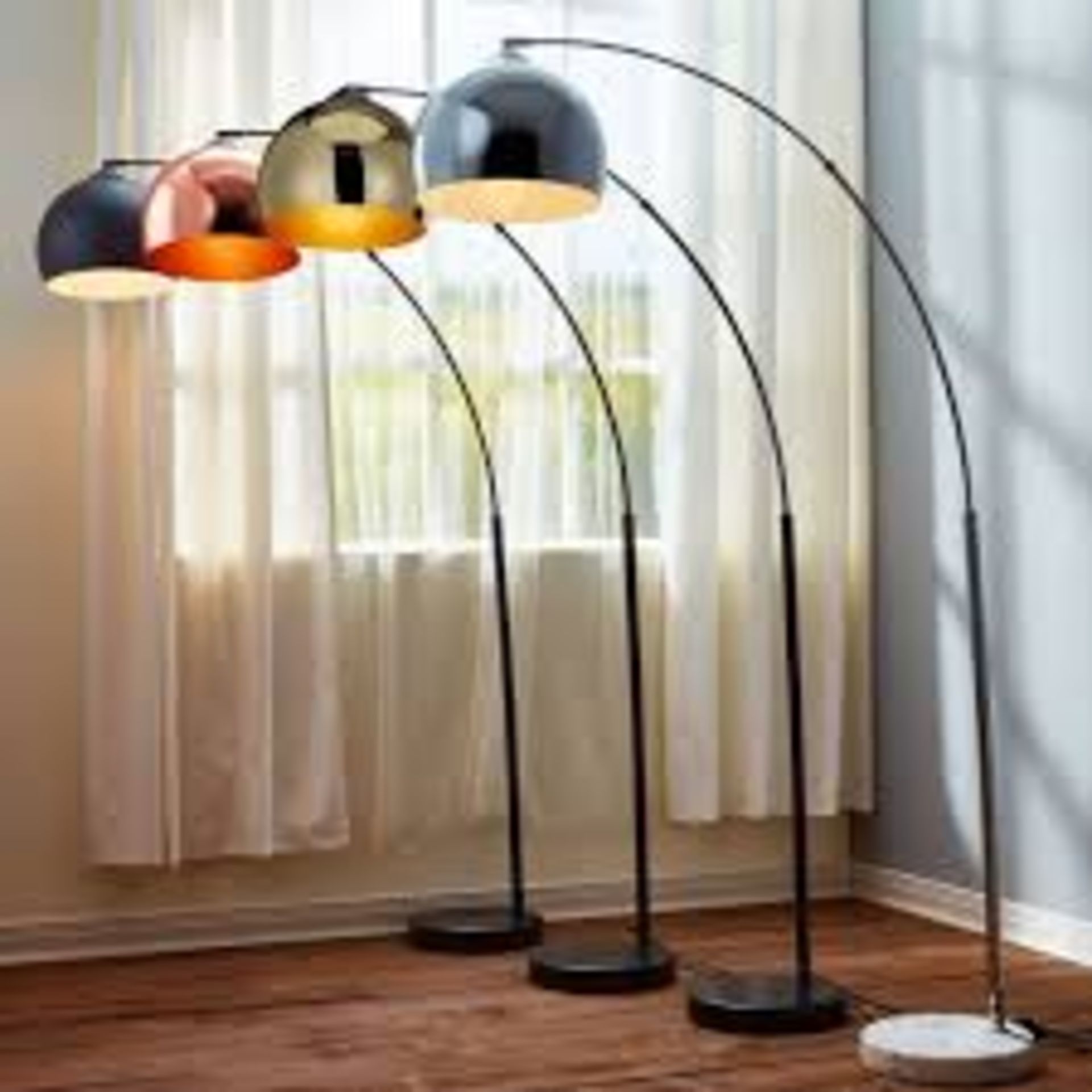 Boxed Versonara Arched Floor Standing Lamp RRP £185 (15554) (Appraisals Available Upon Request)