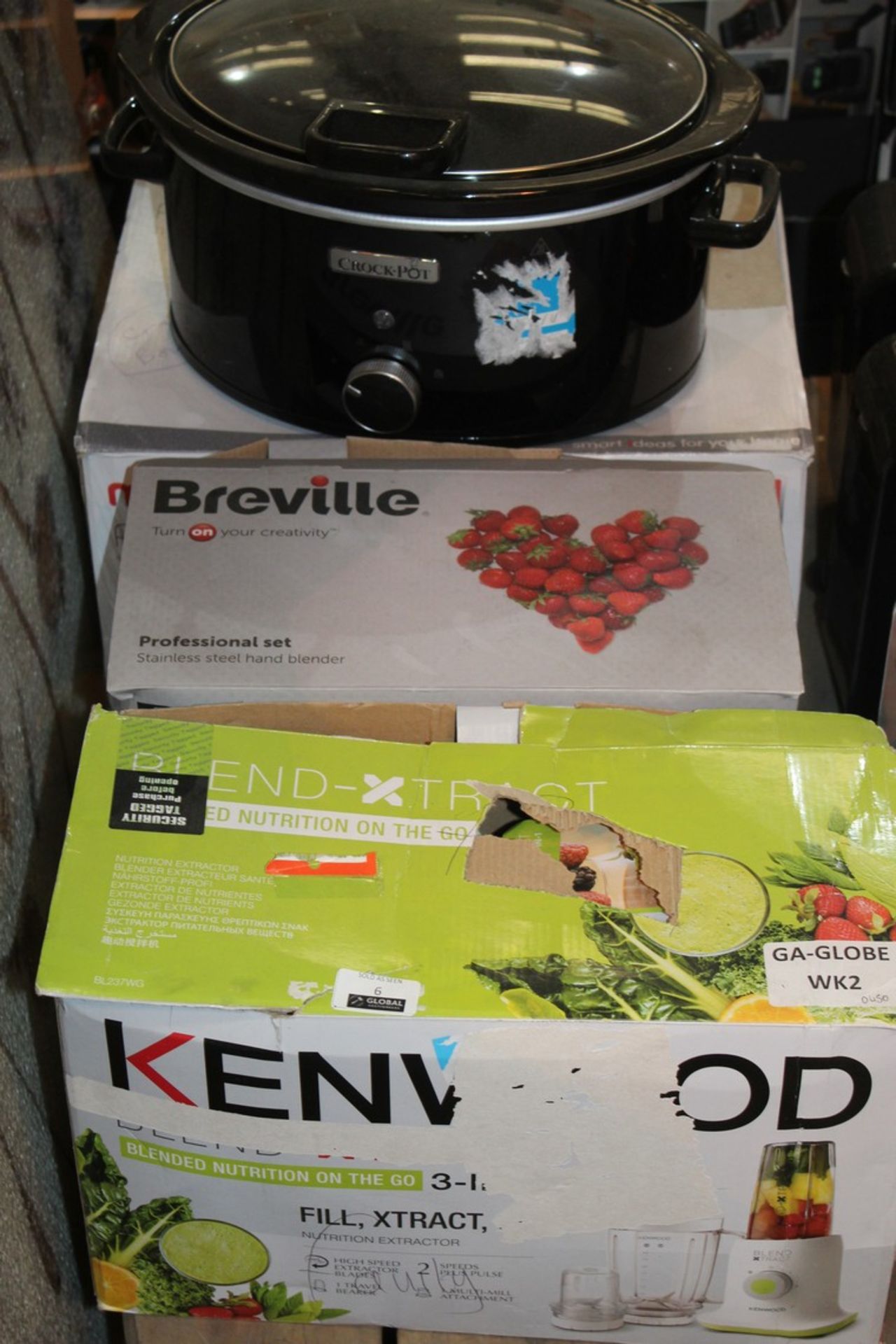 Lot to Contain 4 Assorted Boxed & Unboxed Kenwood 3 in 1 Juice Extractor, Breville Professional