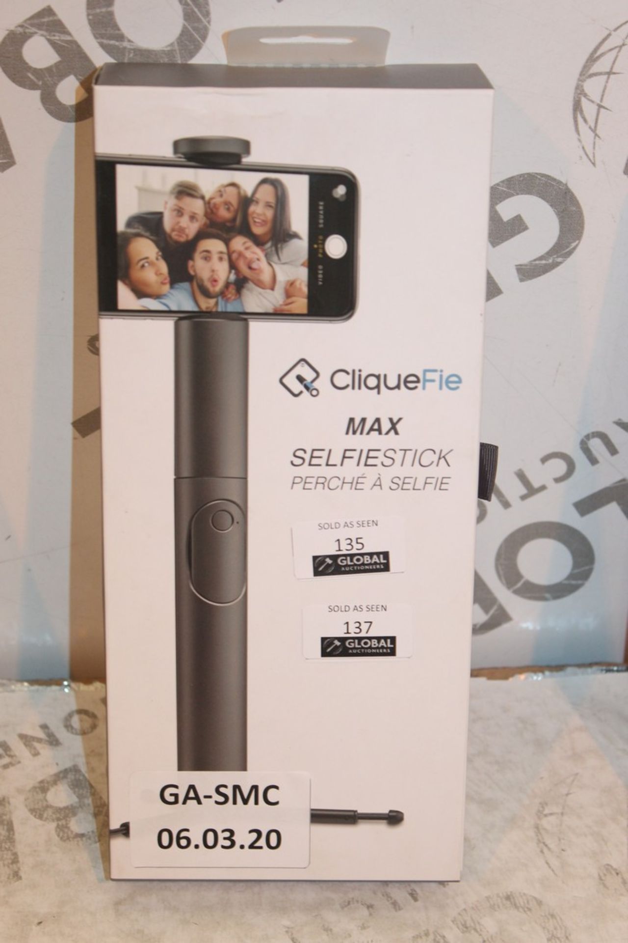 Lot to Contain 2 Boxed Cliquefy Grey Selfie Stick Max Combined RRP £100 (Appraisals Available Upon