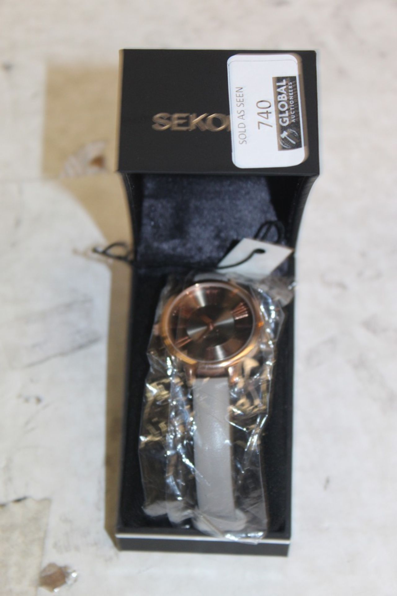 Boxed Sakonda Ladies Grey Designer Leather Wrist Watch RRP £50 (169771)