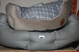 Assorted Pet Face & Danish Design Dog Beds for Large & Extra Large Dogs RRP 40 Each (15753) (