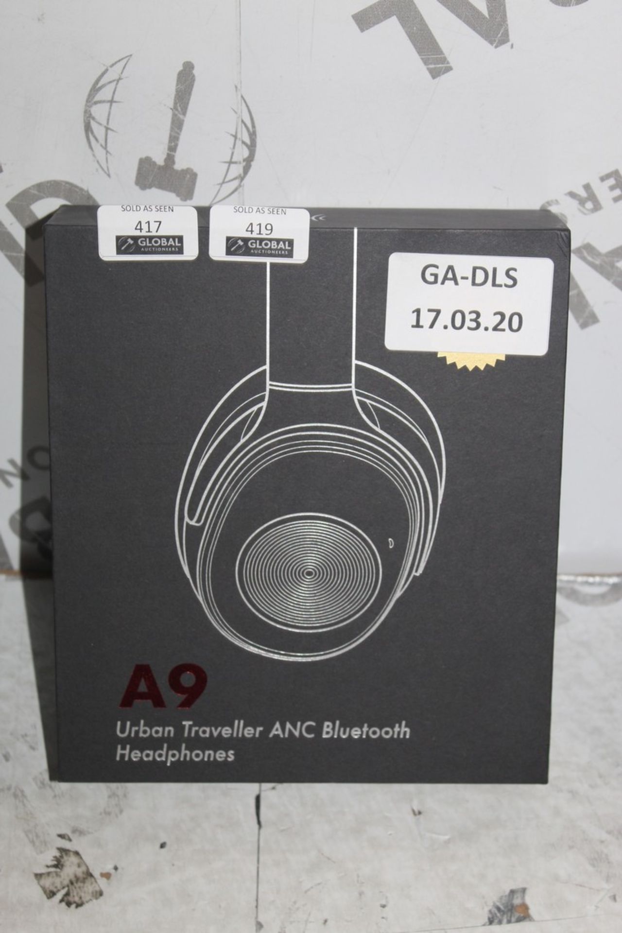 Boxed Brand New Paif Of A9 Urban Traveller ANC Blu