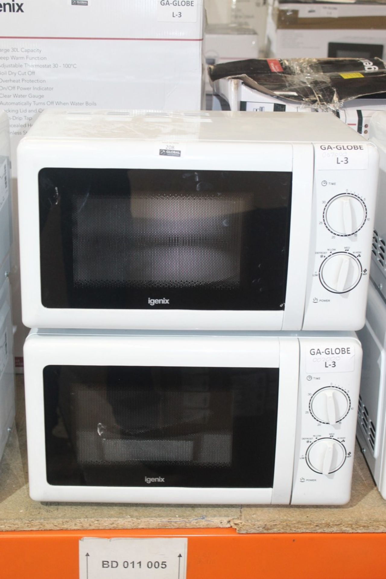 Igenix Counter Top Manual Microwaves RRP £70 Each (Appraisals Available Upon Request) (Untested