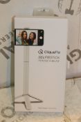 2 Cliquefy Selfie Sticks in White Combined RRP £70