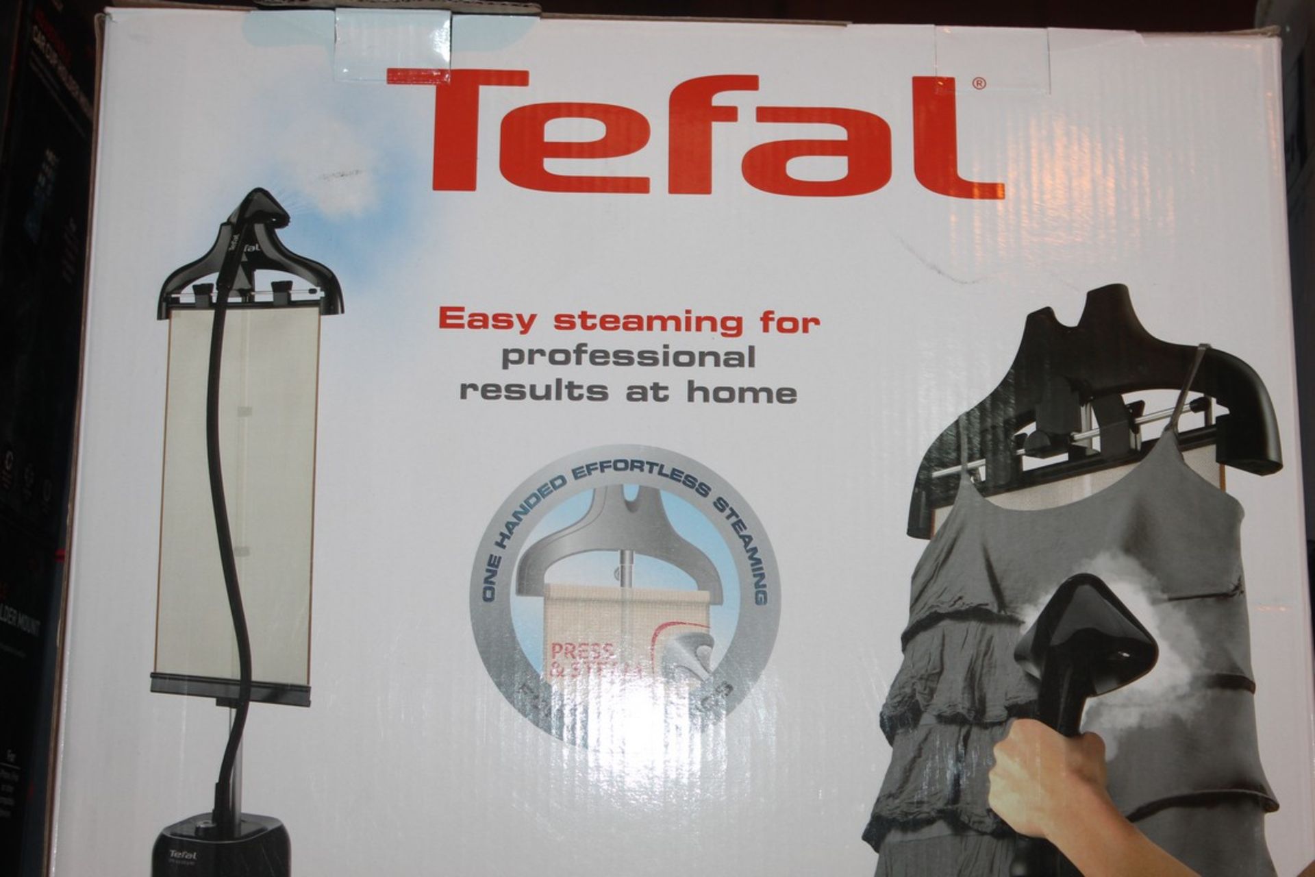 Boxed Tefal Easy Steaming Pro Style Garment Steamer RRP £150 (Untested Customer Return)