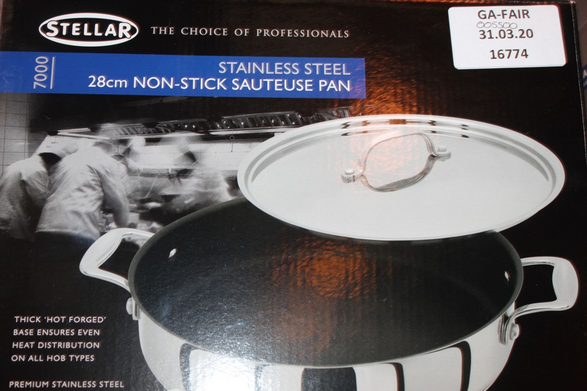 Boxed Stellar 7028cm Non Stick Saute PanWith Lid RRP £55 (16774) (Appraisals Available Upon
