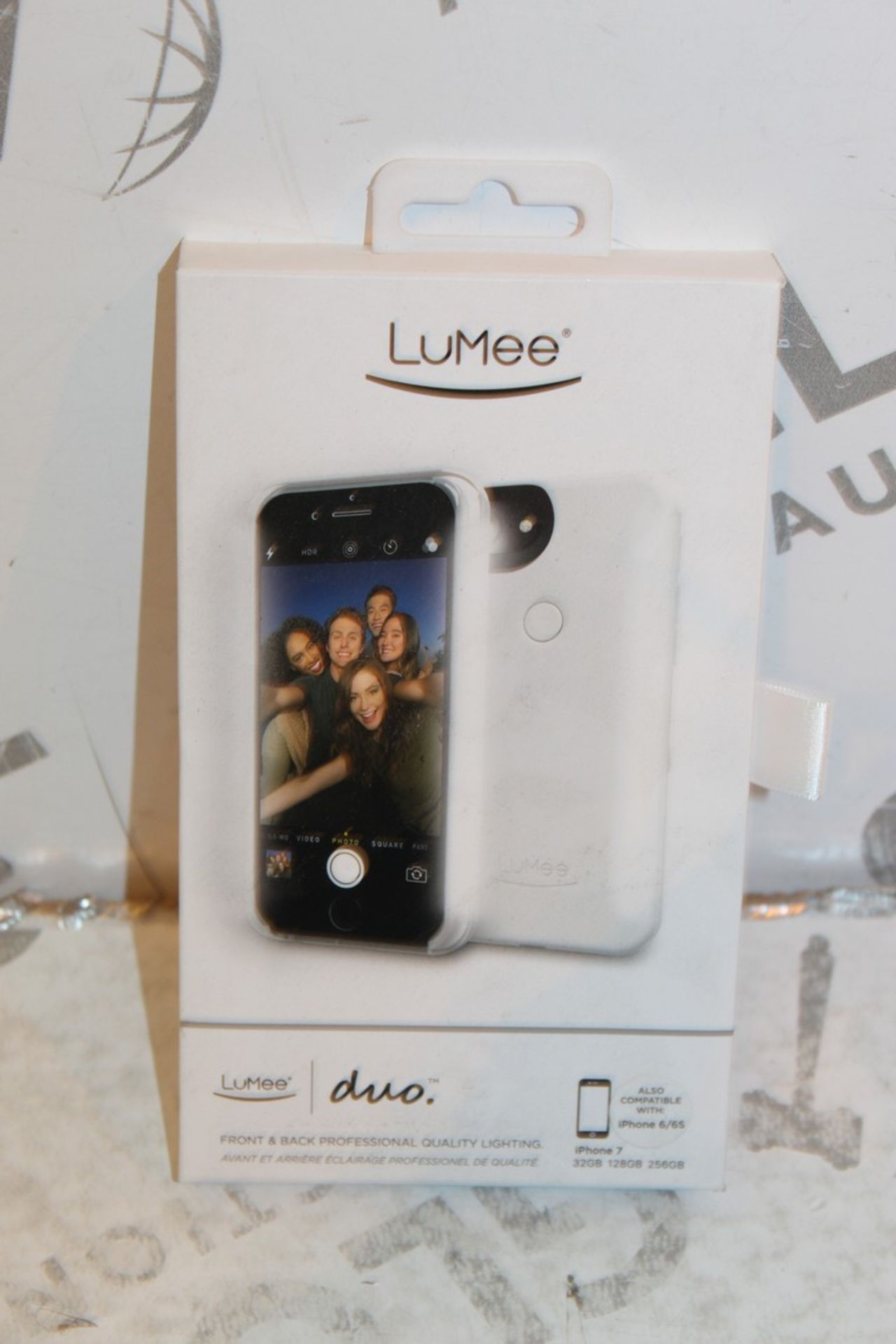 Lot to Contain 2 Boxed Brand New Lumee Duo Iphone 7 Perfect Lighting Phone Cases (White) RRP £100 (