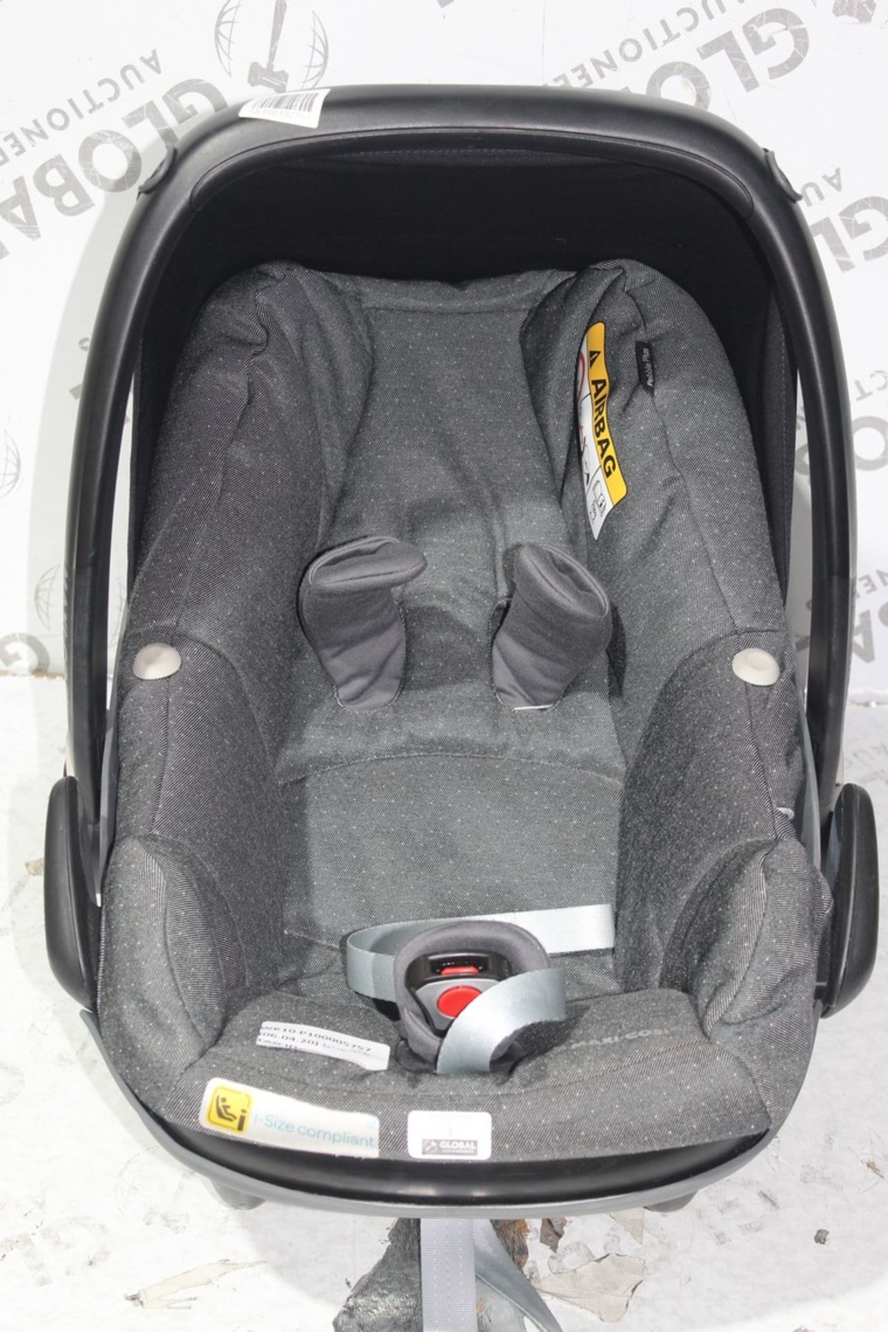 Maxi Cosy Pebble Plus in Car Safety Seat RRP £200