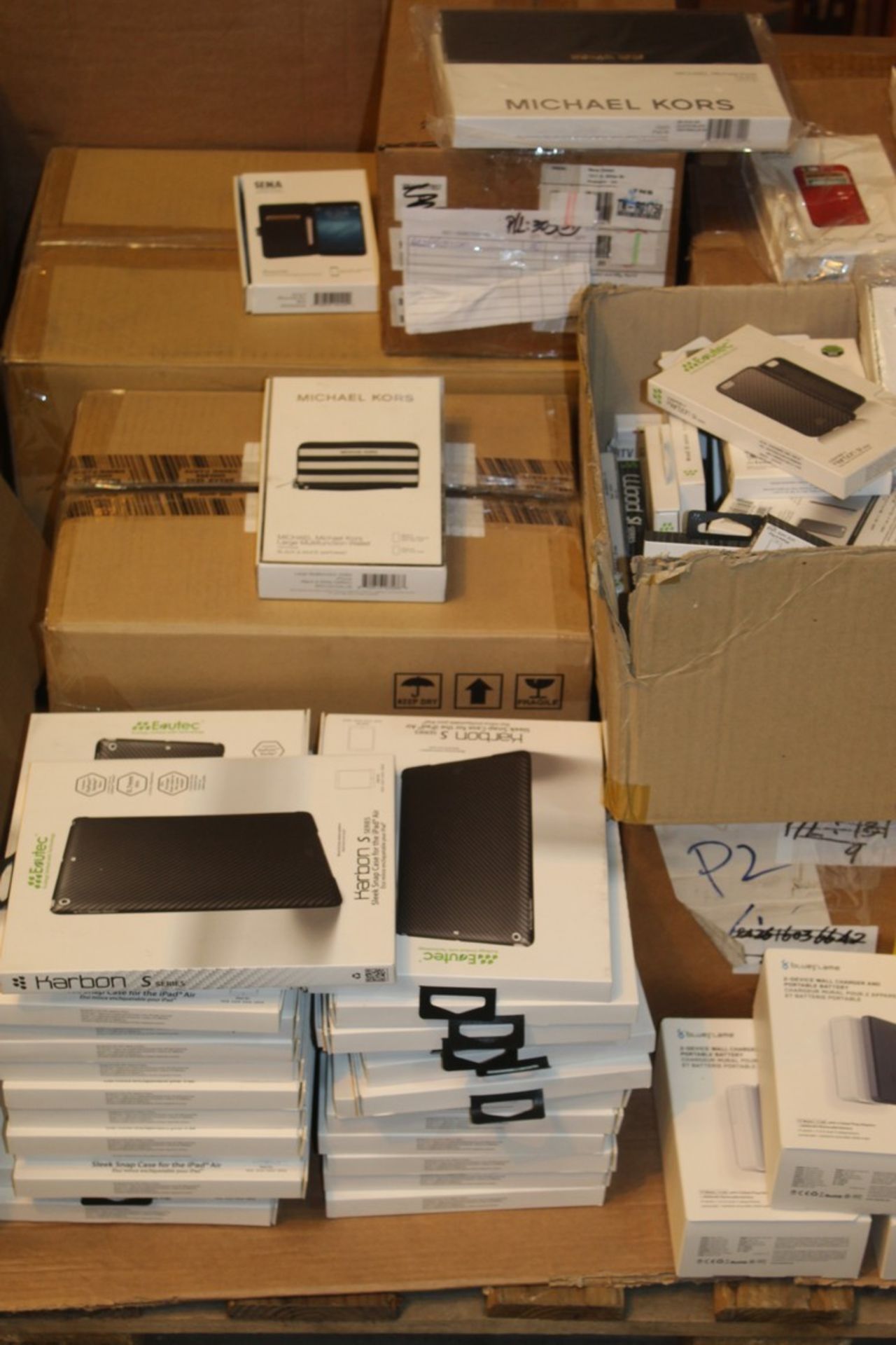 Pallet To Contain A Vast Quantity Of Brand New Assorted Mobile Phone And Tech Accessories Perfect - Image 2 of 4