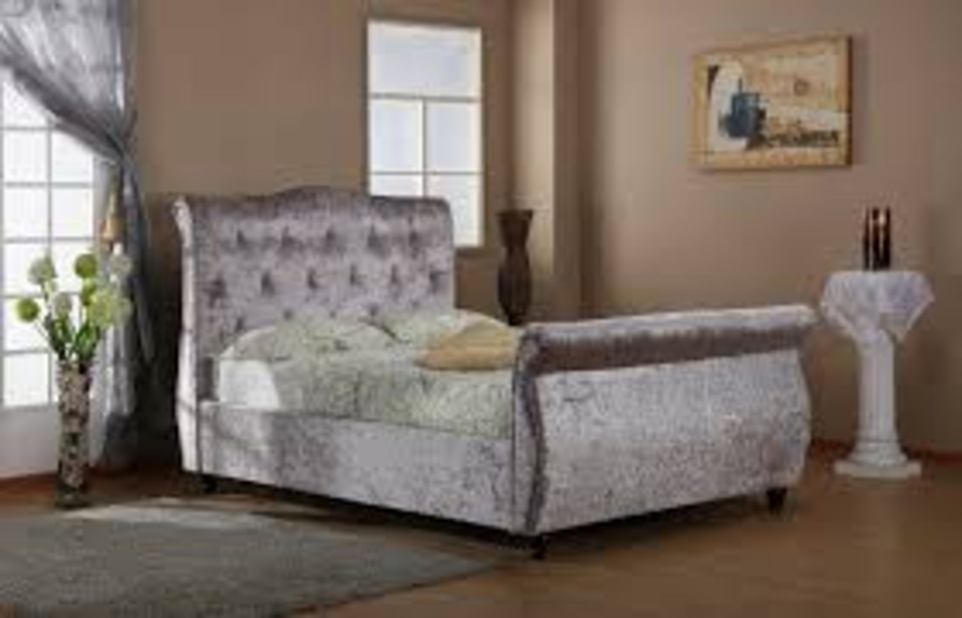 Boxed Mayfair Ottoman Bed 4Ft 6 Silver Velvet RRP £420 (Untested Customer Returns)(Photos are for