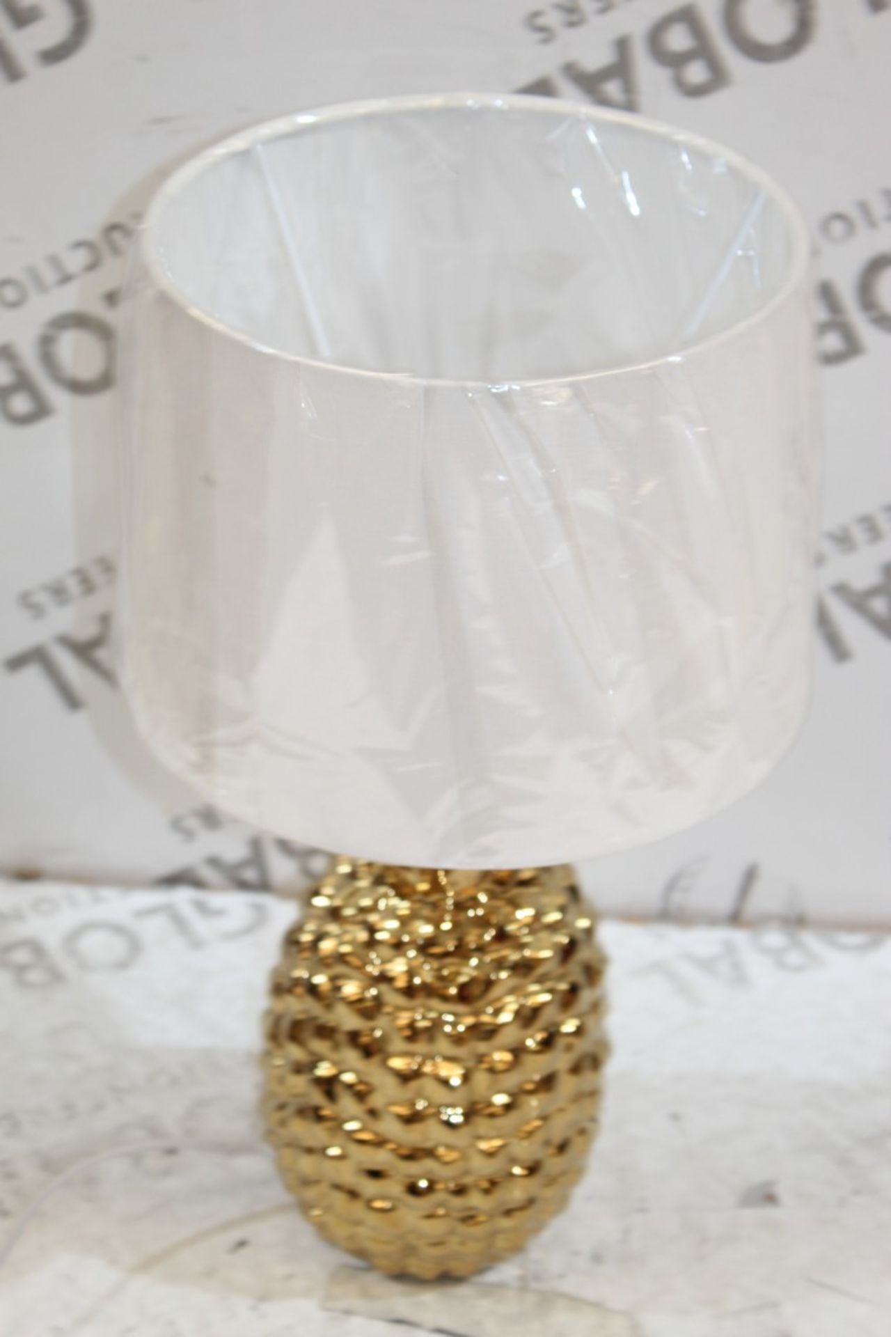 Boxed Pineapple Table Lamp RRP £90 (Appraisals Ava
