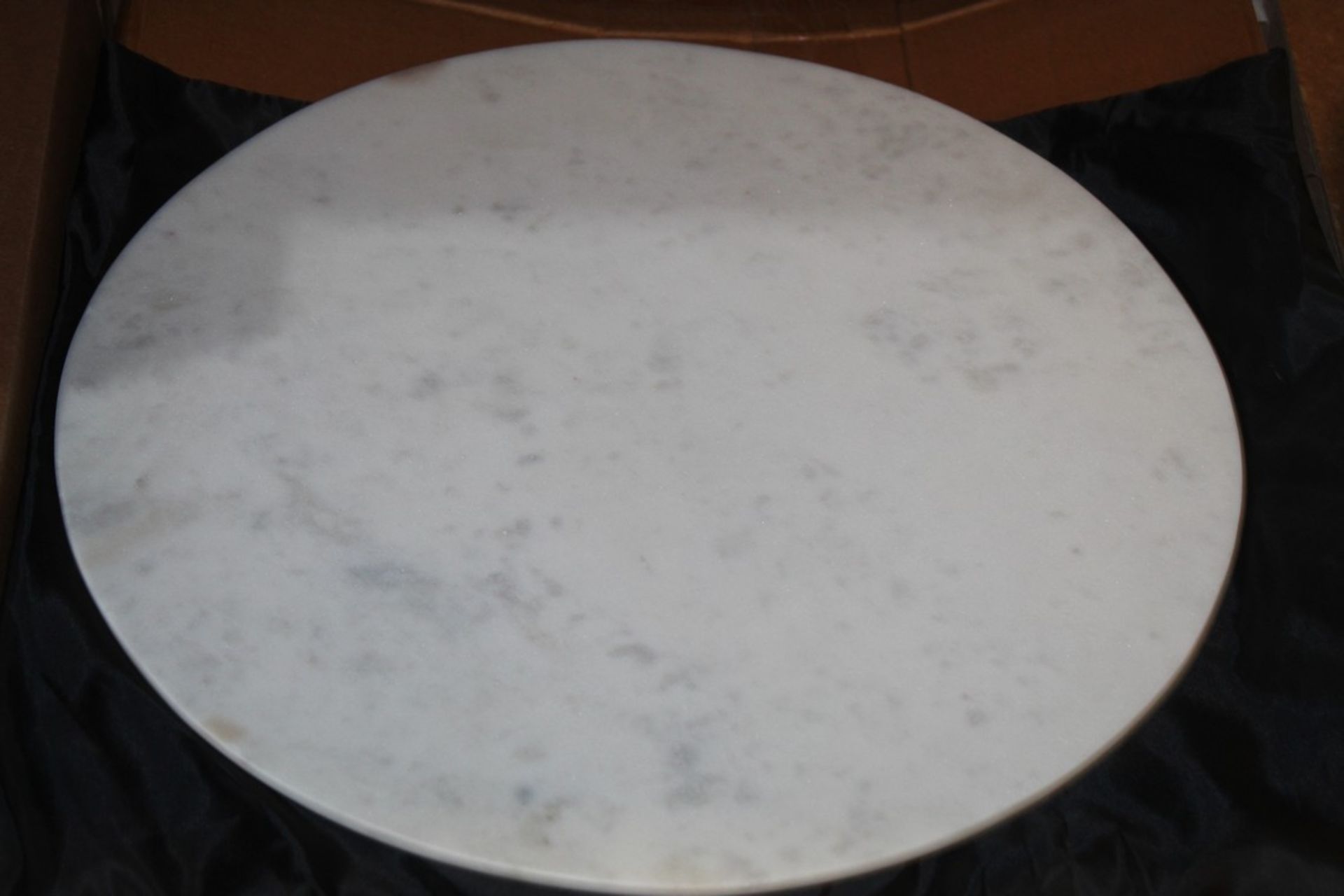 Boxed 40cm X Bloom White Marble Chopping Board RRP