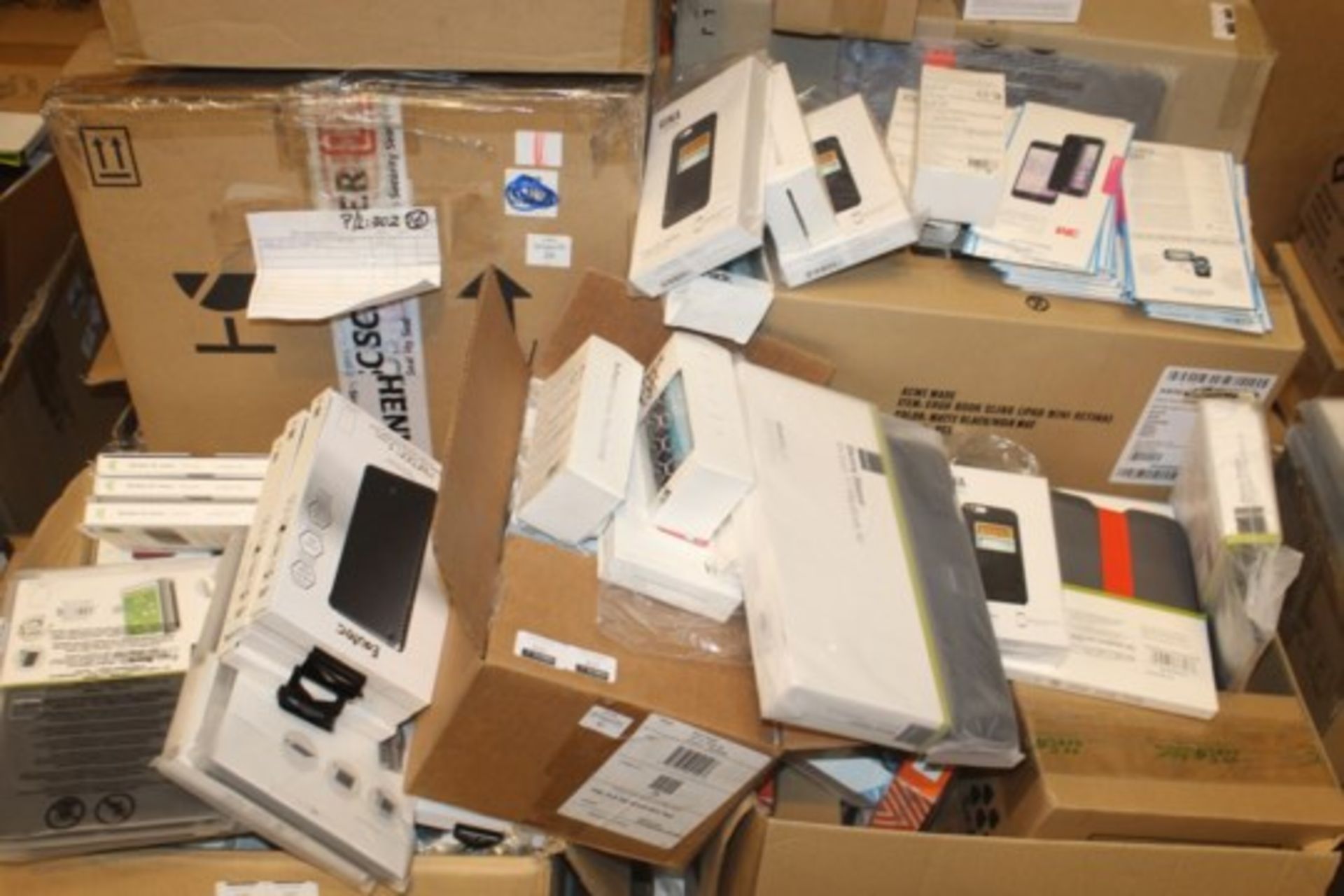 Pallet To Contain A Vast Quantity Of Brand New Assorted Mobile Phone And Tech Accessories Perfect