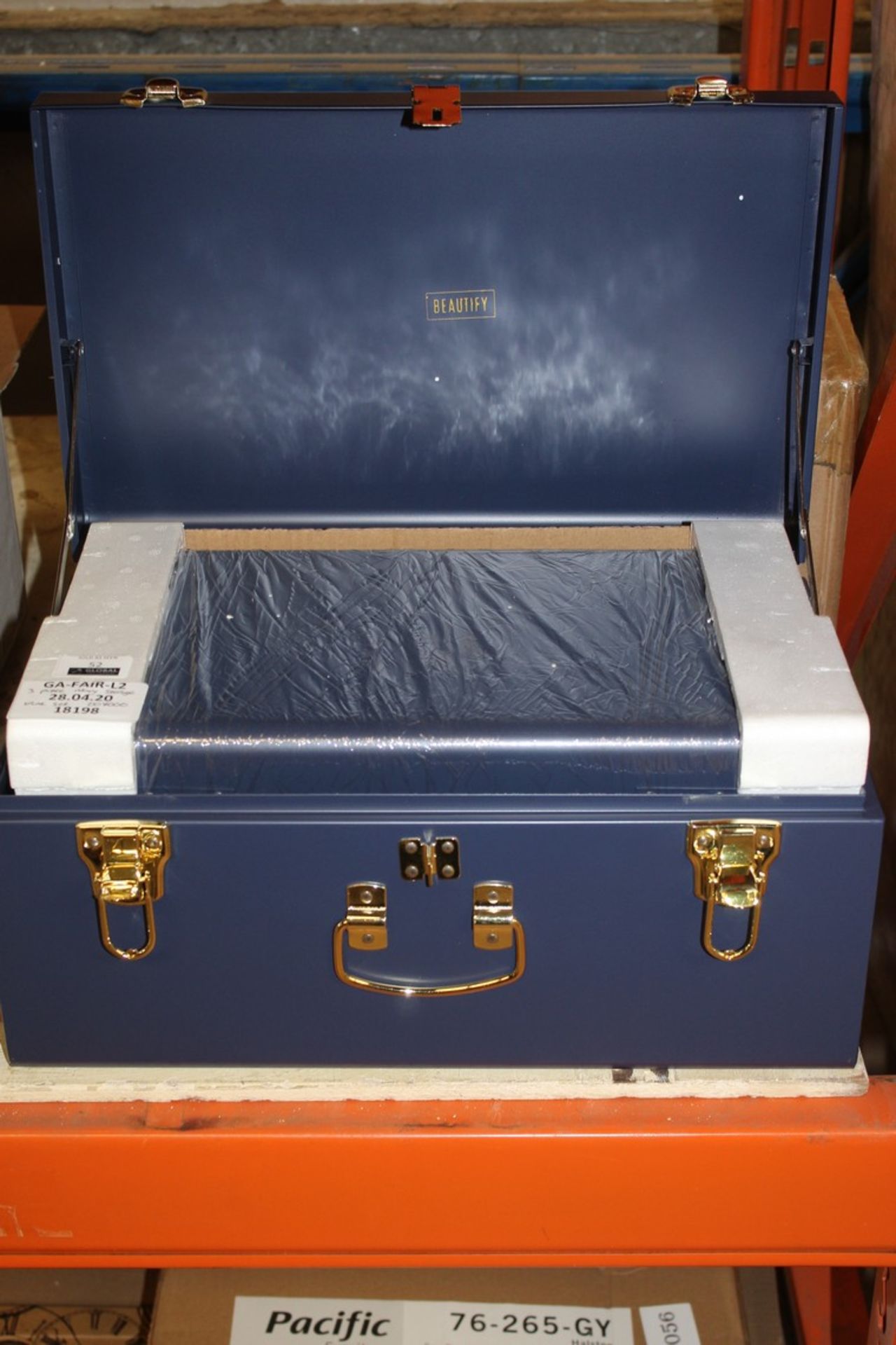 Boxed Navy Beautify Set Of 3 Storage Trunks RRP £70 (18198) (PICTURES ARE FOR ILLUSTRATION