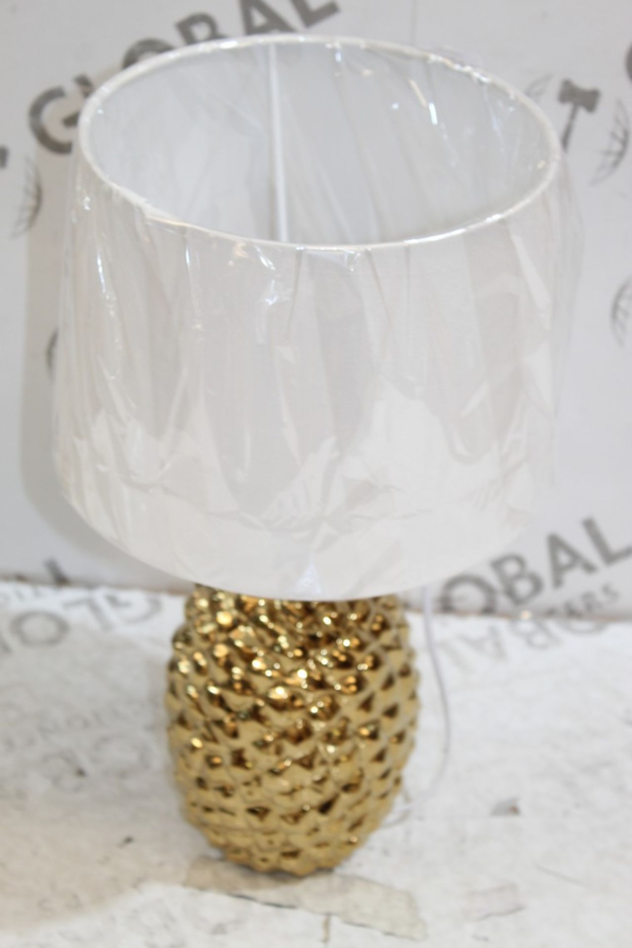Boxed Ceramic Pineapple Table Lamp RRP £80 (Pictures Are For Illustration Purposes Only) (Appraisals