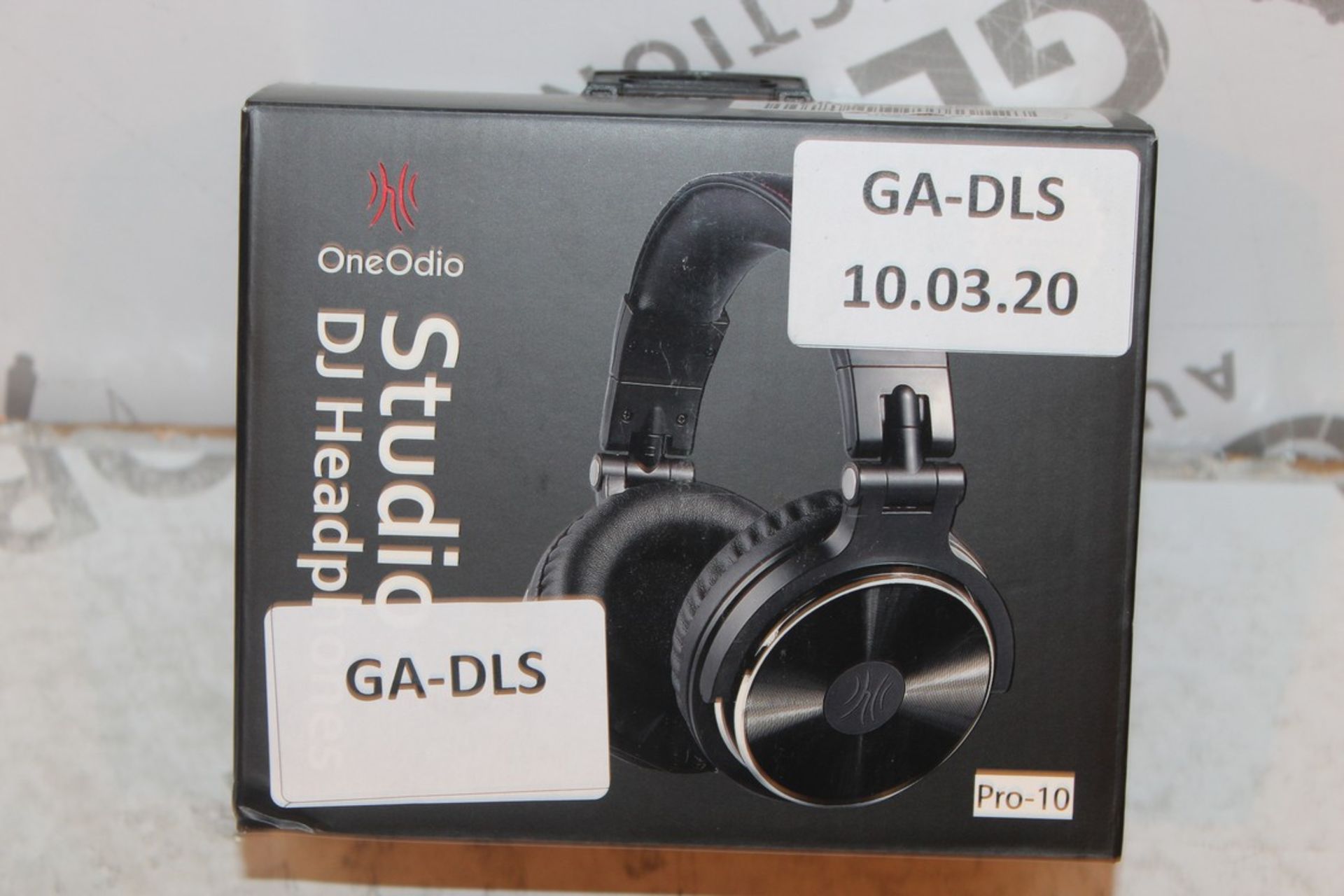 Lot To Contain 2 Pairs Of One Odio Pro 10 Wireless Headphones Combined RRP £100 (Appraisals