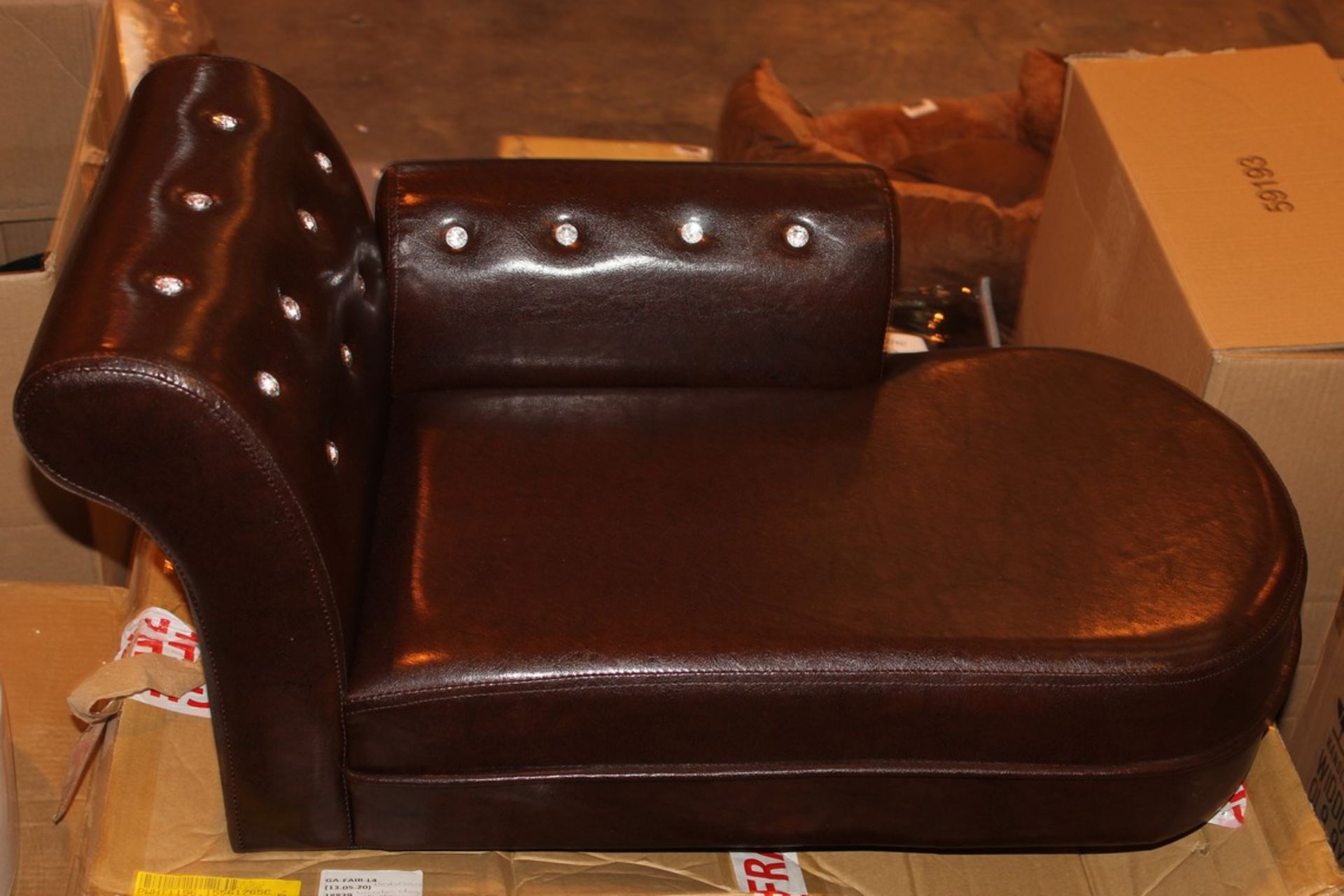 Boxed Paw Hut Chaise Long Chocolate Brown Leather Pet Bed RRP £70 (Pictures Are For Illustration