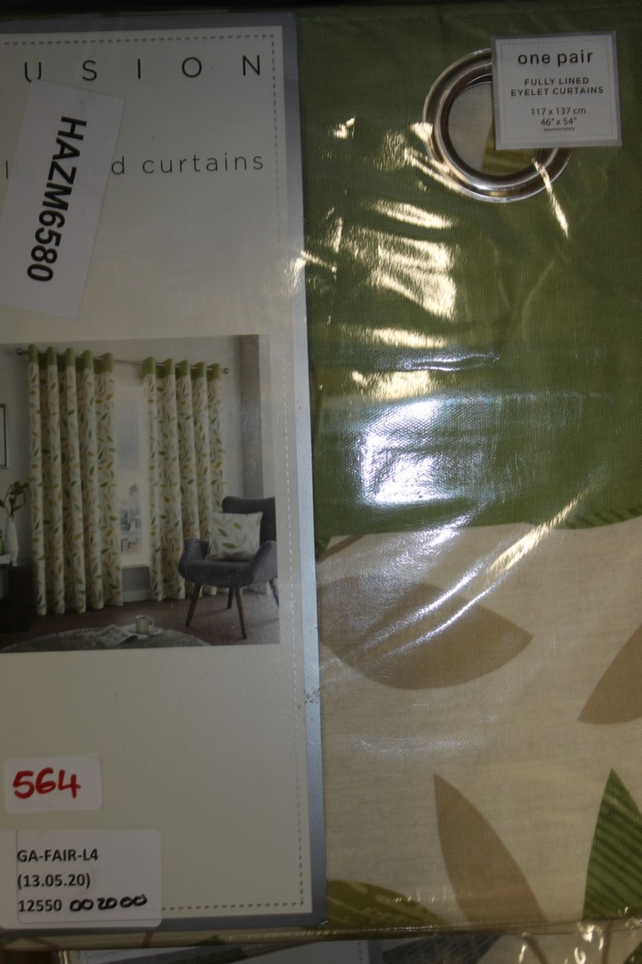 Pair of Fusion Eyelet Headed Leaf Print Designer Curtains RRP £50 (12500) (Appraisals Available Upon