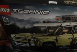 Boxed Age 11 Plus Lego Technik Land Rover Defender