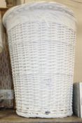 White Wicker Lidded Laundry Basket With Liner RRP