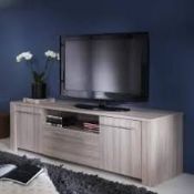 Boxed Berwick Wooden TV Stand With 2 Doors In Shannon Oak RRP £220 (Dimensions 147x42x43cm) (306663)