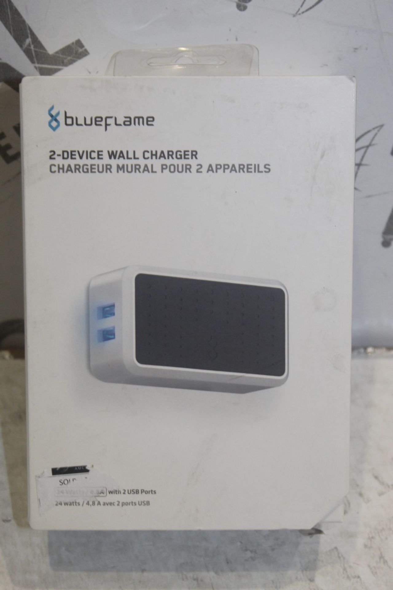 Lot To Contain 2 Boxed Twelve South Wireless Chargers Combined RRP £60 (Pictures Are For