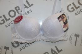 Lot To Contain 3 Packs Of 6 White Hana H6583 Ladies Bra's Sizes To Include 38B , 40 B , 42B ,