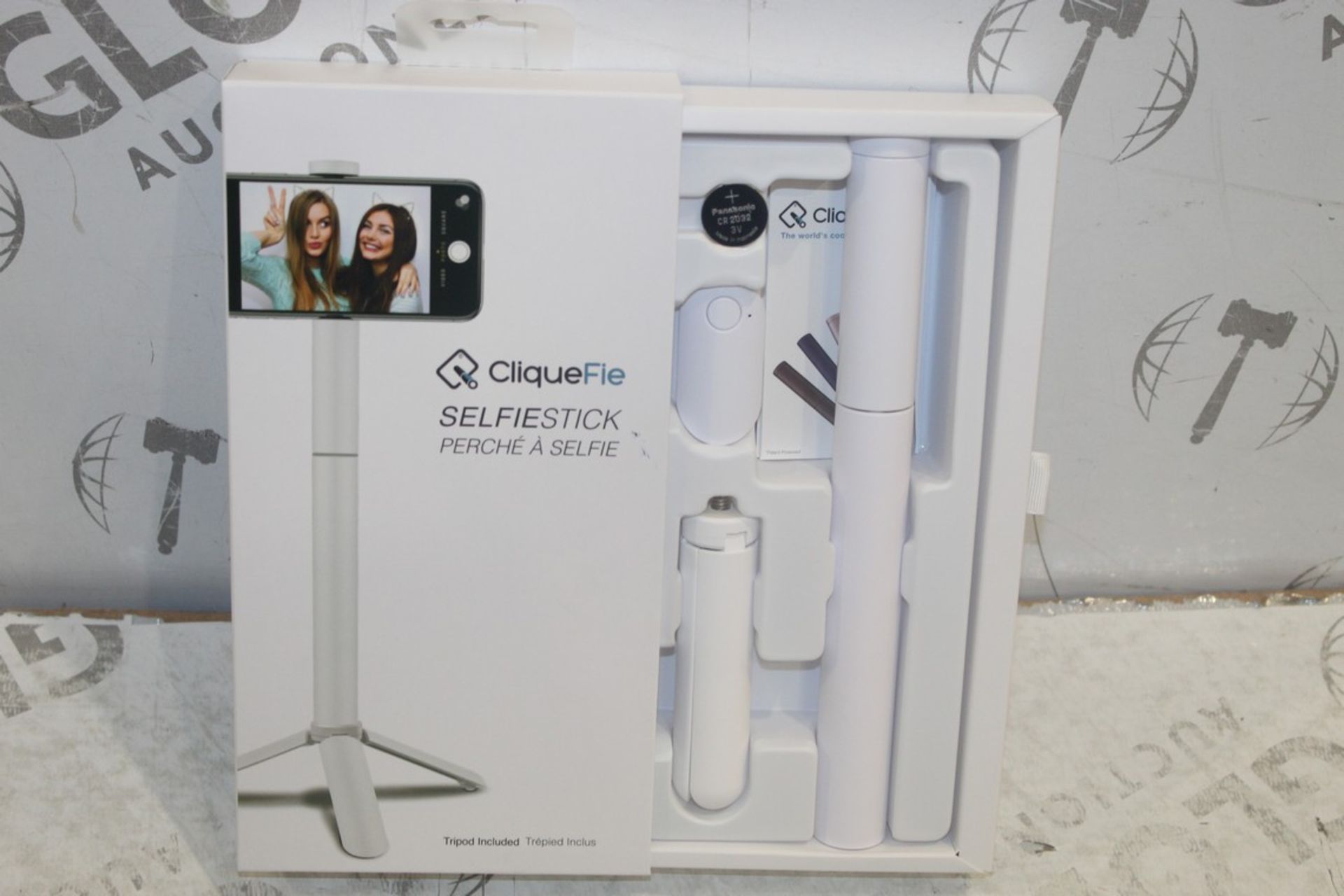 Box To Contain 6 Cliquefie Selfie Sticks Combined RRP £360 (Pictures Are For Illustration Purposes