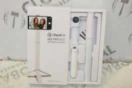 Lot To Contain 1 Box of 6 Cliquefie Selfie Sticks Combined RRP £360 (Pictures Are For Illustration