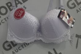 Lot To Contain 3 Packs Of 6 White Hana H6583 Ladies Bra's Sizes To Include 38B , 40 B , 42B ,