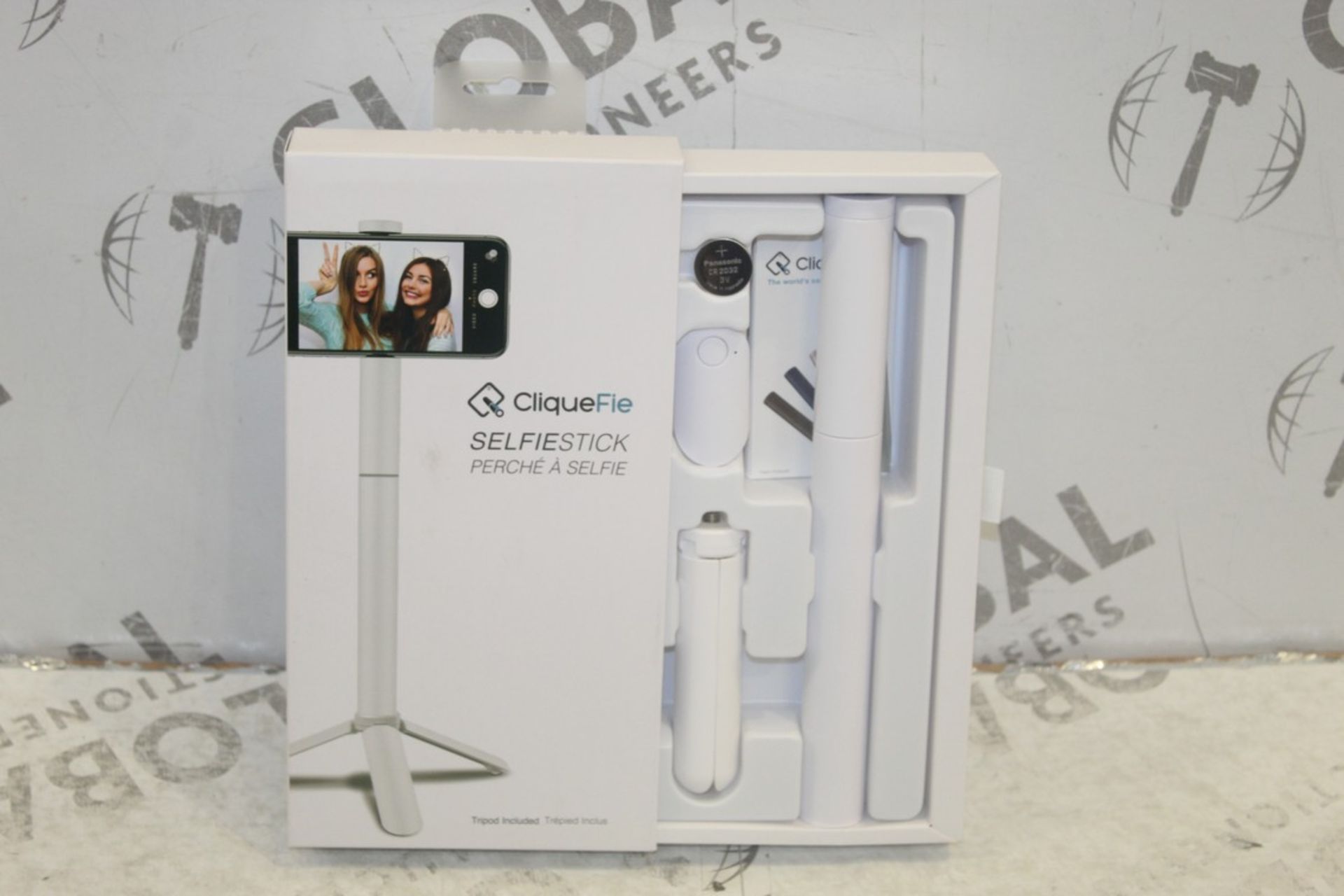 Box To Contain 6 Cliquefie Selfie Stick Combined RRP £360 (Pictures Are For Illustration Purposes