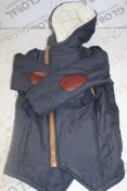 Navy Blue And Tan Deisgner Winter Coat RRP £60 (Appraisals Are Available Upon Request) (Pictures Are