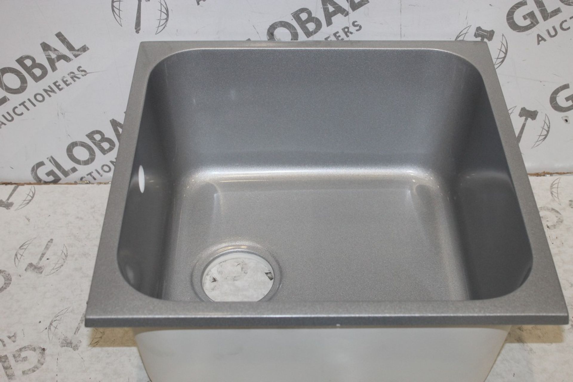 Boxed Gandia 40 Sink Basin RRP £200 (Appraisals Are Available Upon Request)(Pictures Are For