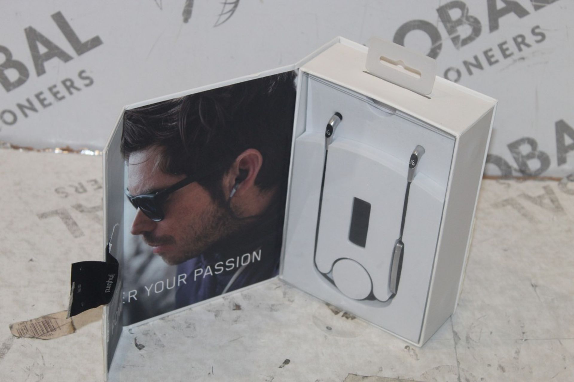 Boxed Pair Of Jaybird Freedom Wireless Secure Fit Sweatproof Headphones Combined RRP £170