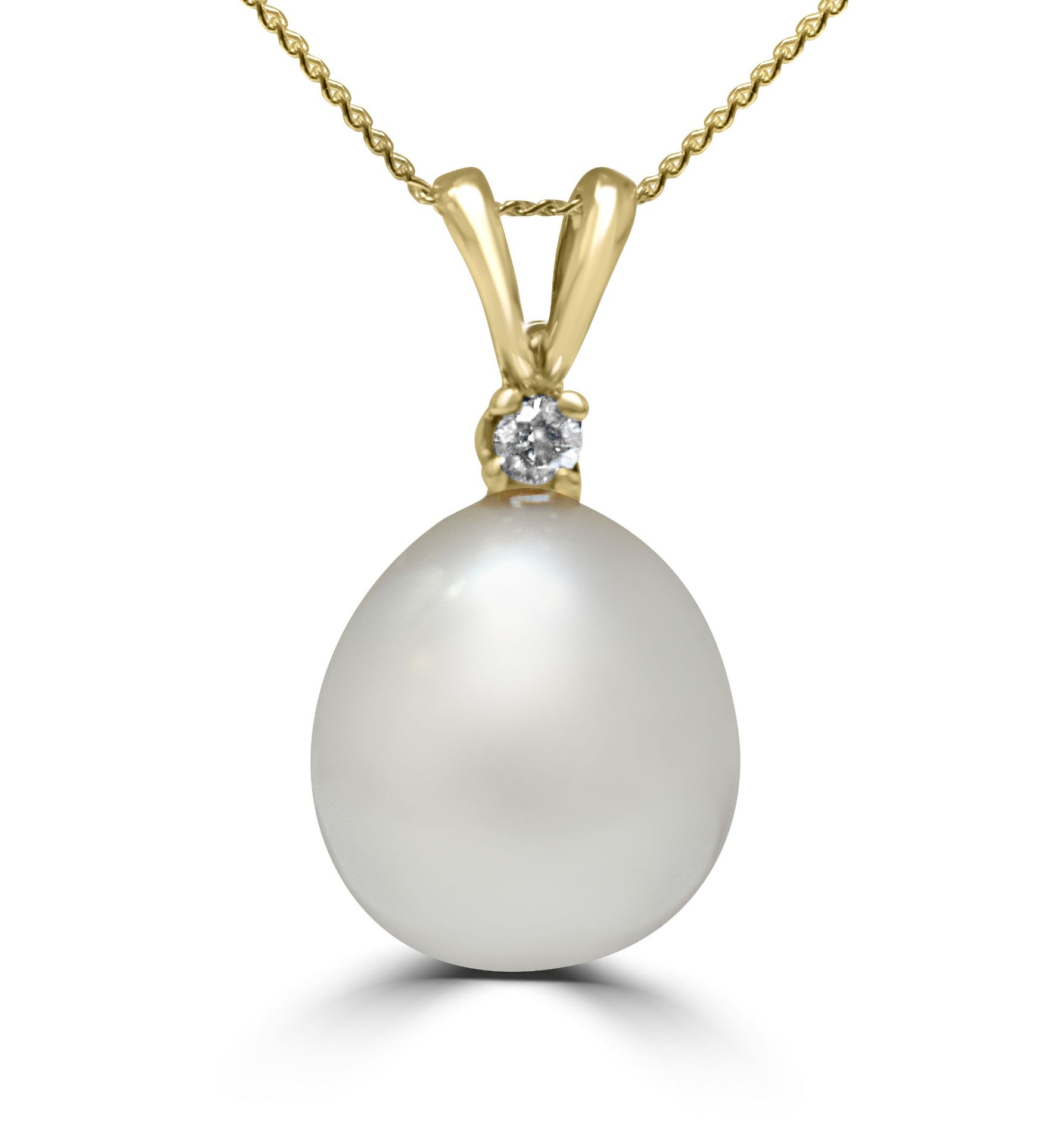 Pearl And Diamond Pendant With Yellow Gold Chain RRP £374 (GW1-P)