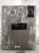 Lot to contain 2 curtina curtains